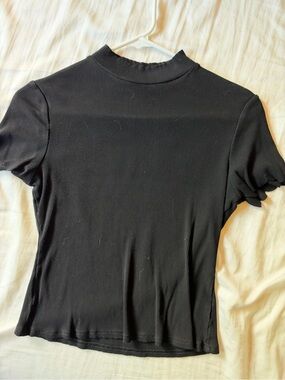 Black Ribbed Mock Neck Short Sleeve Crop Top